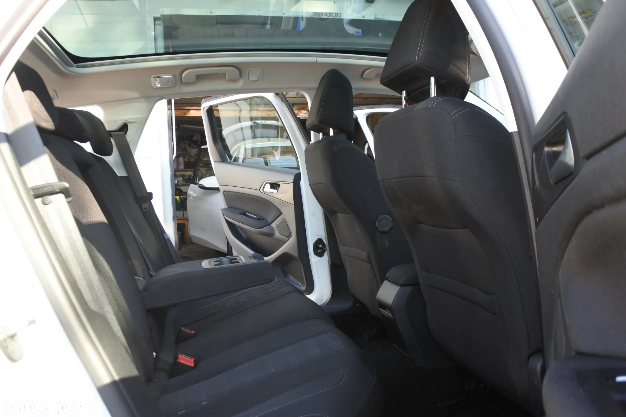 Peugeot 308 PureTech 130 EAT8 Allure - 8