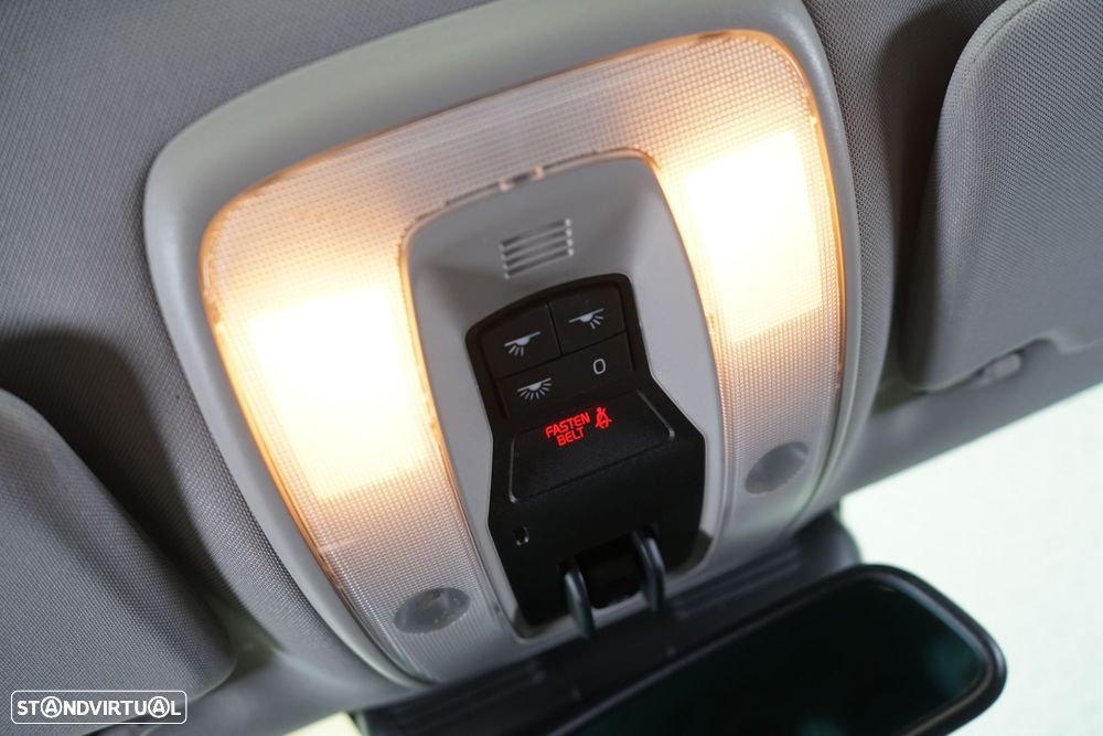 Volvo V60 2.4 D6 Summum AWD Phev - 35