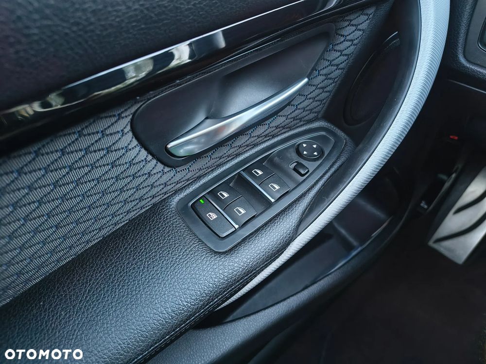 BMW Seria 3 320d M Sport Shadow - 20