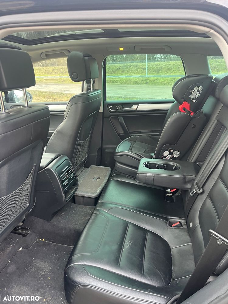 Volkswagen Touareg - 2