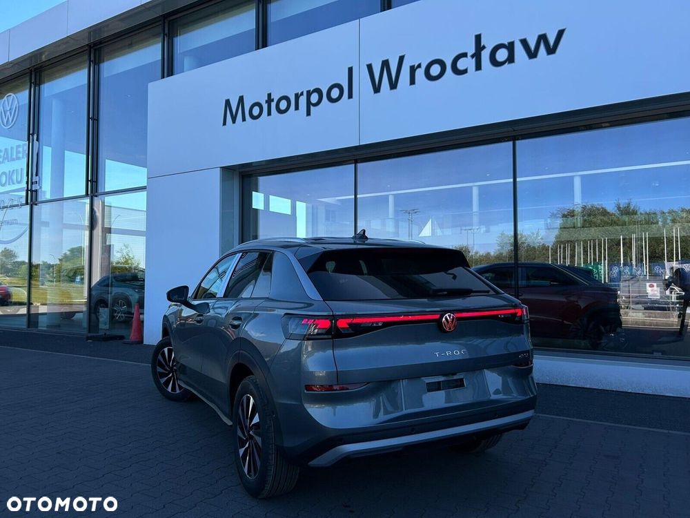Volkswagen T-Roc - 11
