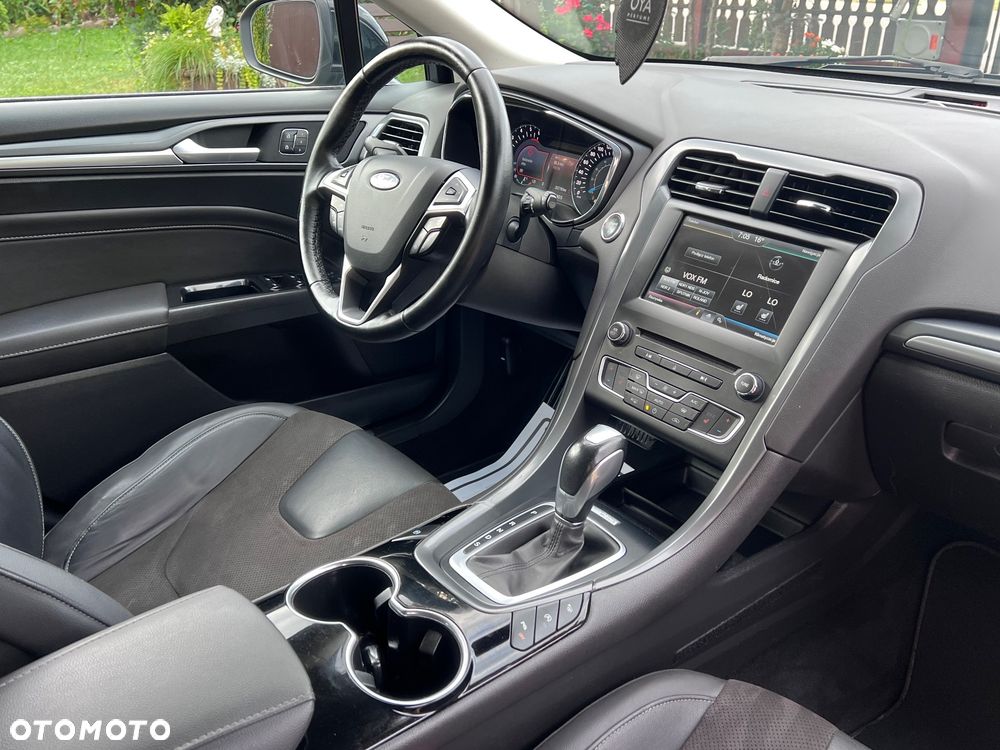 Ford Mondeo 2.0 TDCi Titanium PowerShift - 31