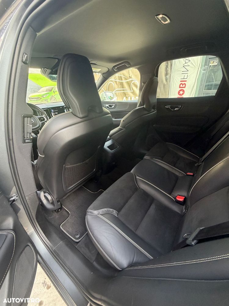 Volvo XC 60 D4 R-Design - 19