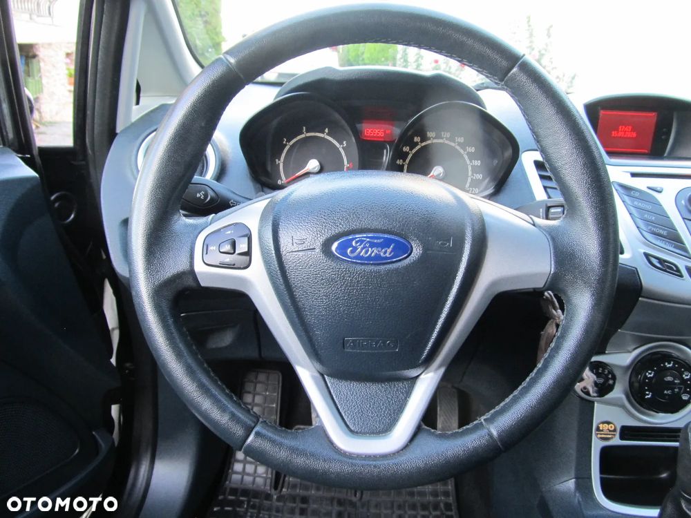 Ford Fiesta 1.25 Celebration - 20