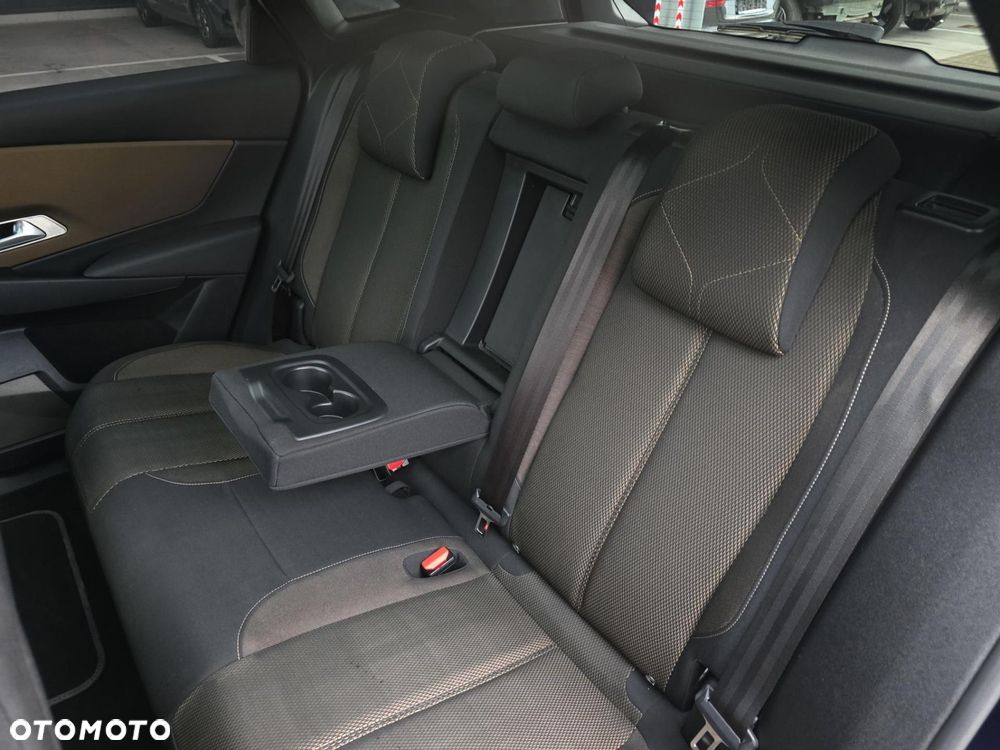 DS Automobiles DS 7 Crossback - 11