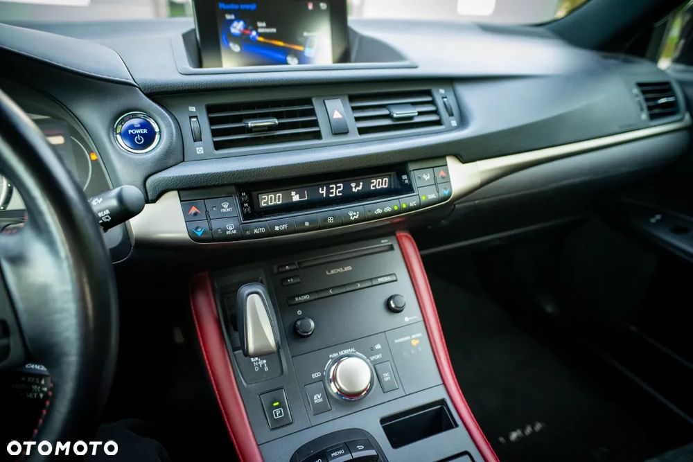 Lexus CT 200h F Sport EU6 - 33