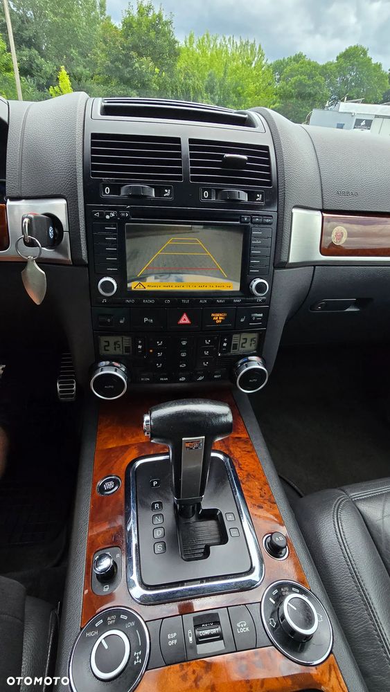 Volkswagen Touareg 4.2 V8 FSI Tiptr - 12