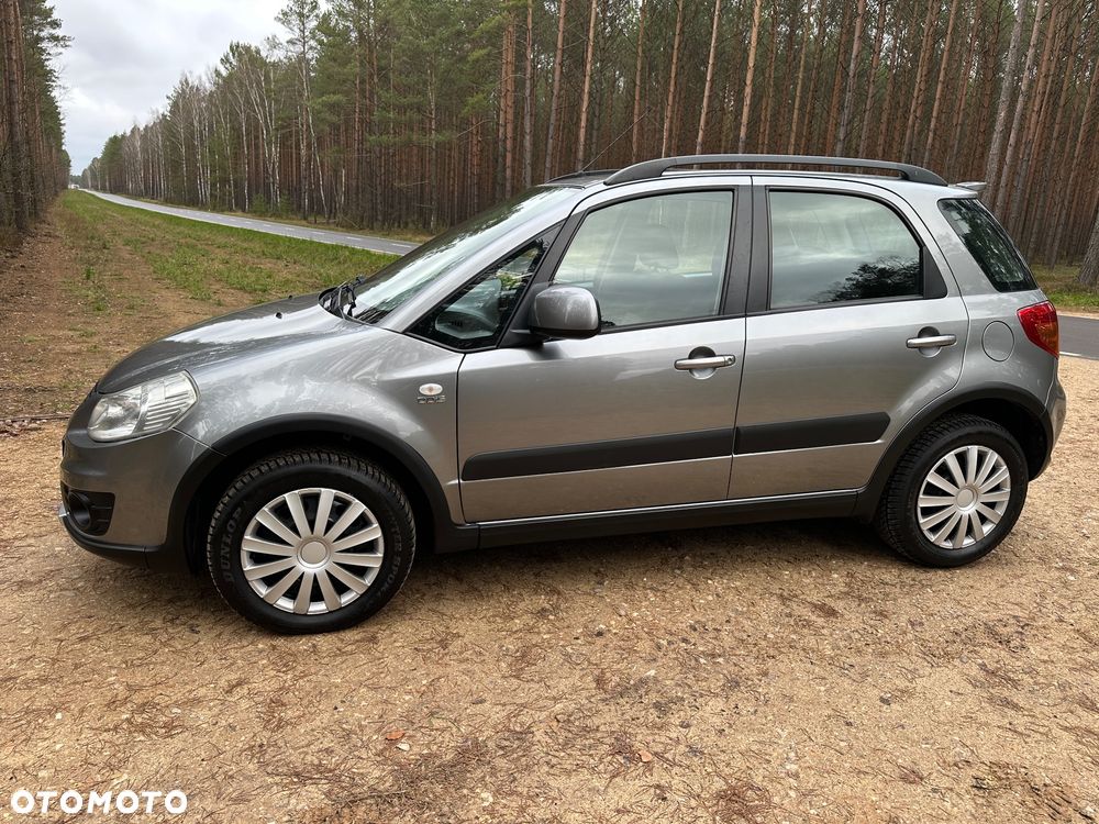 Suzuki SX4 Classic 2.0 DDiS 4x4 Comfort - 4