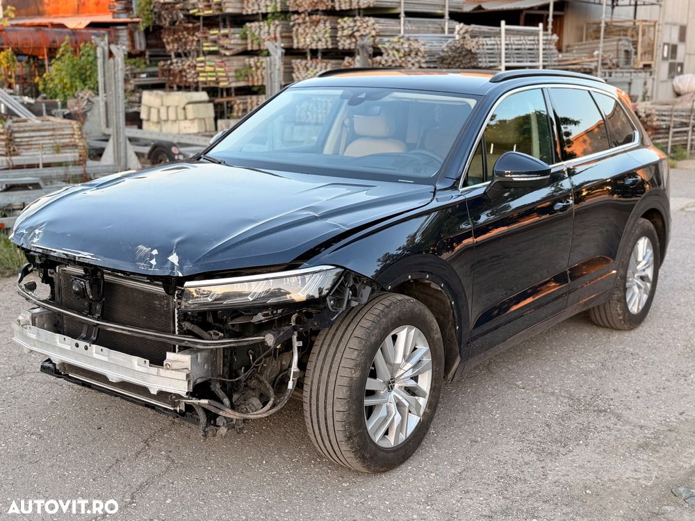 Volkswagen Touareg V6 TDI 4MOTION Elegance - 8