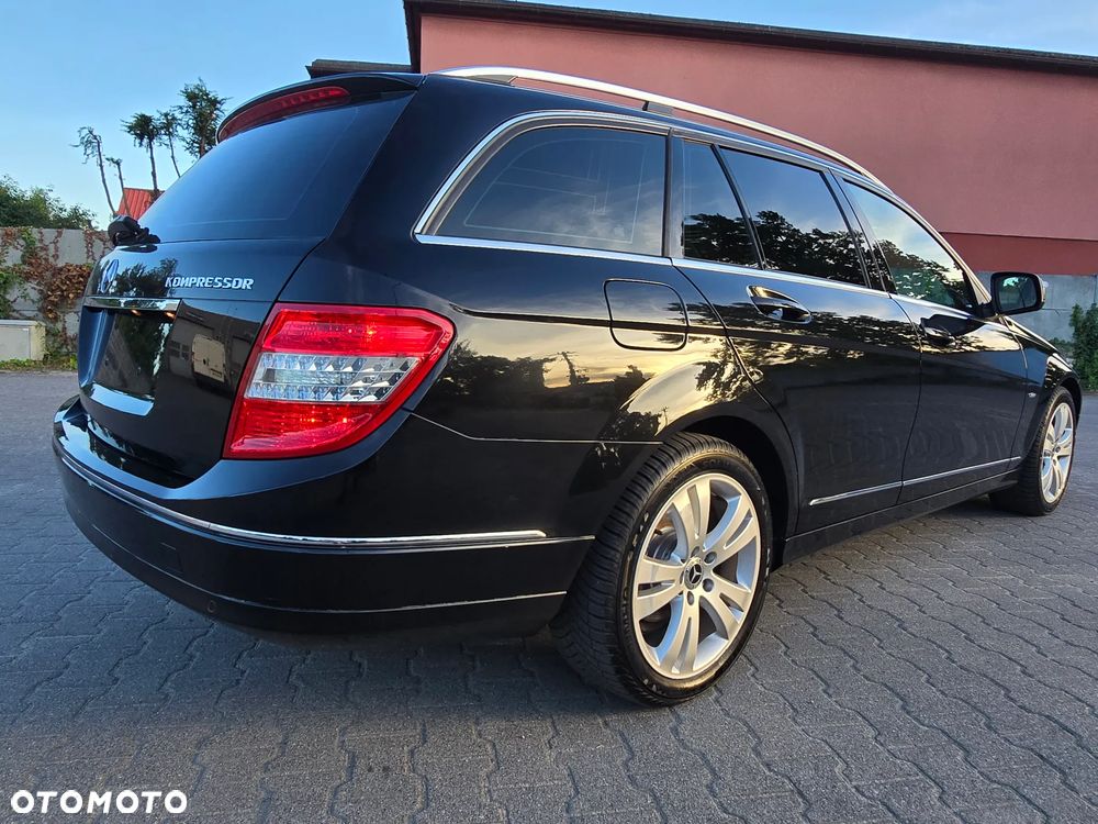 Mercedes-Benz Klasa C 180 BlueEFFICIENCY Avantgarde - 13