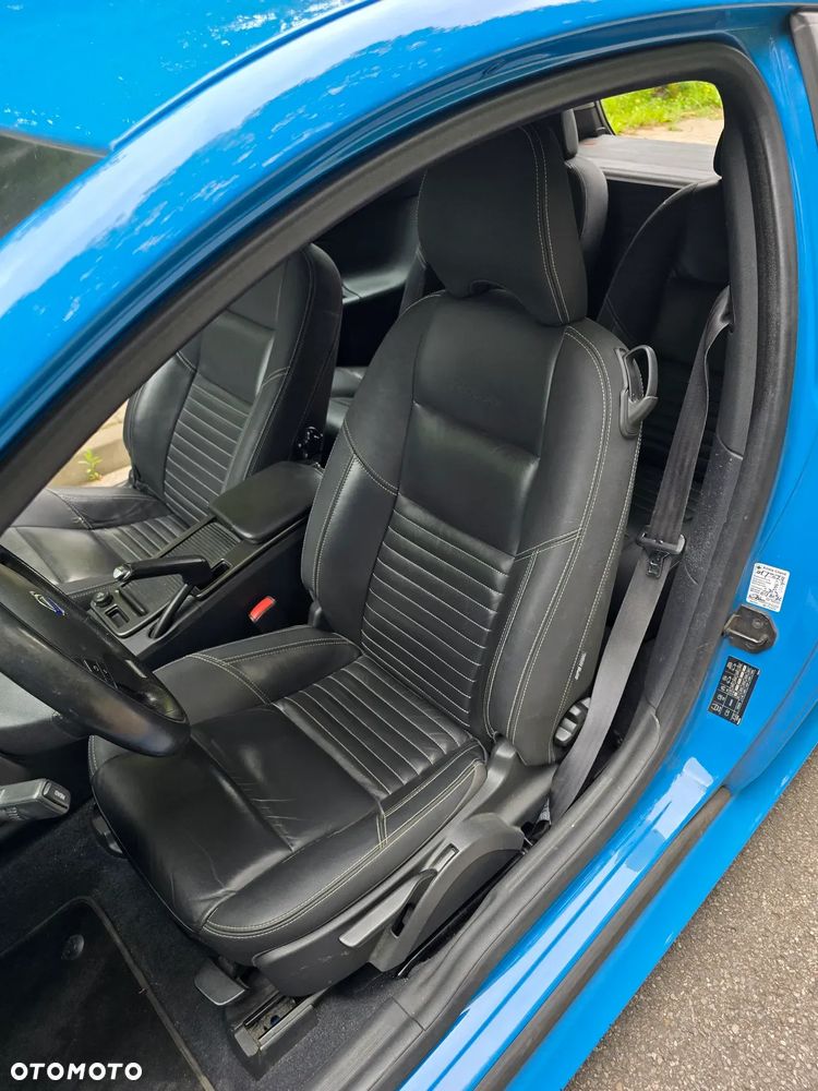 Volvo C30 D2 DRIVe R-Design - 20