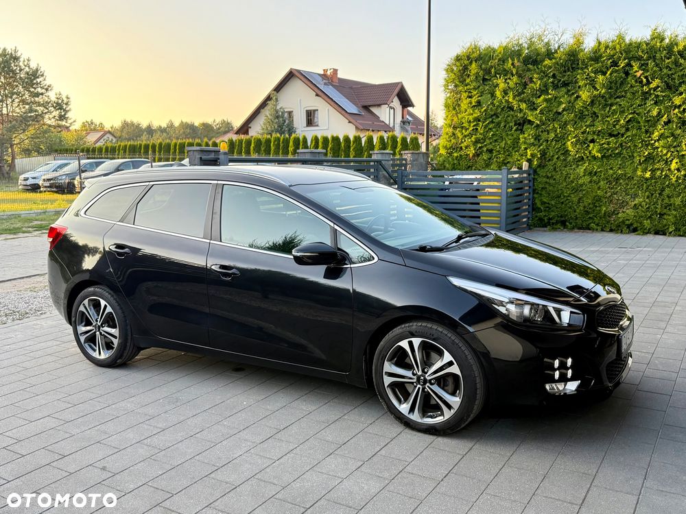 Kia Ceed 1.6 CRDi 136 ISG GT Line - 26