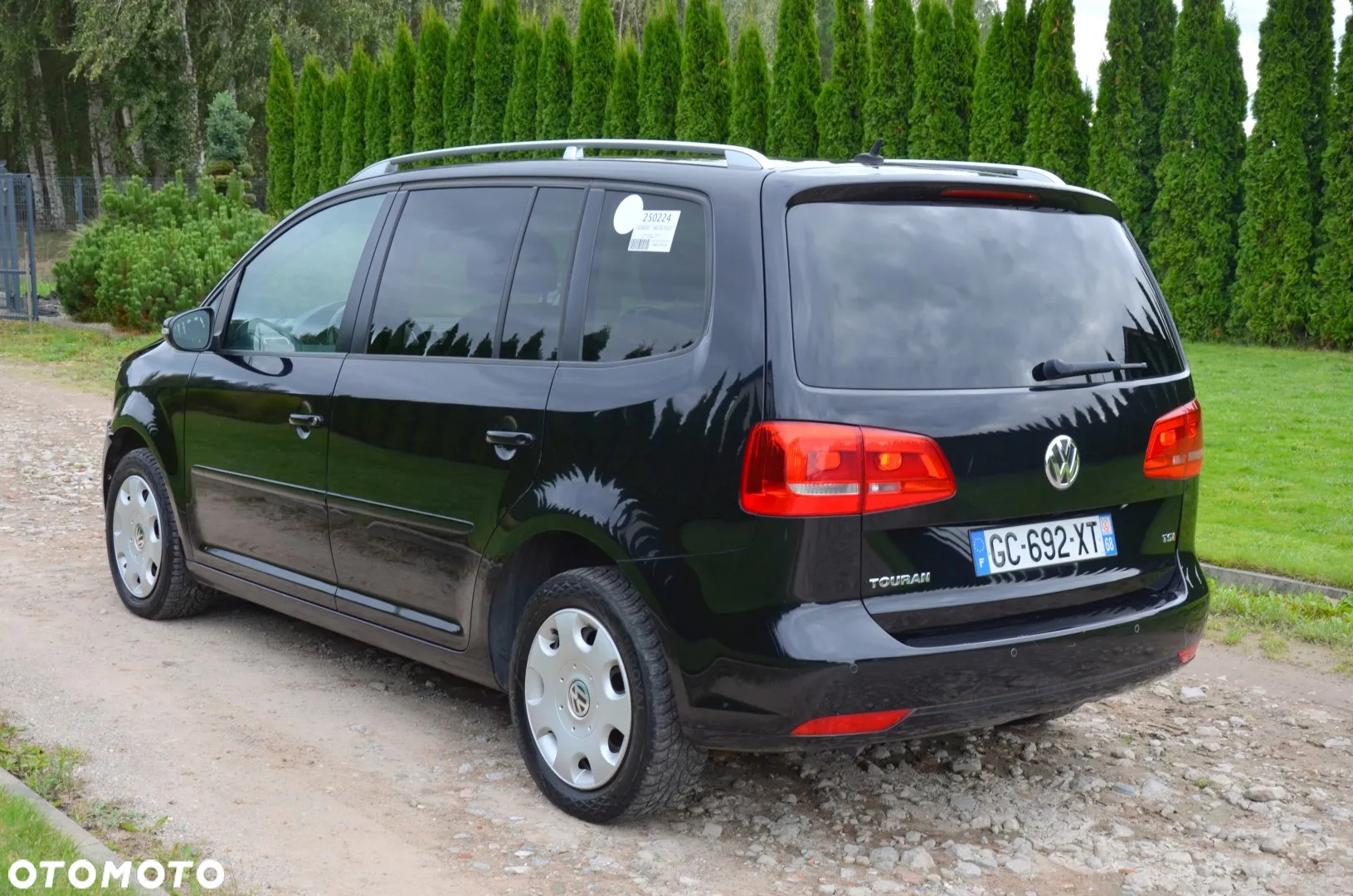 Volkswagen Touran 1.4 TSI MATCH - 3