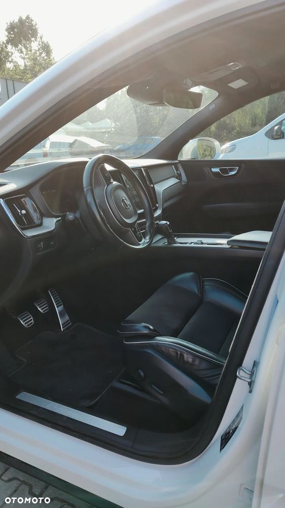 Volvo XC 60 D3 R-Design - 8