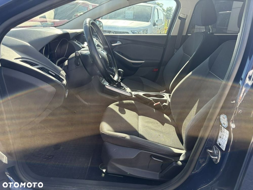Ford Focus - 8