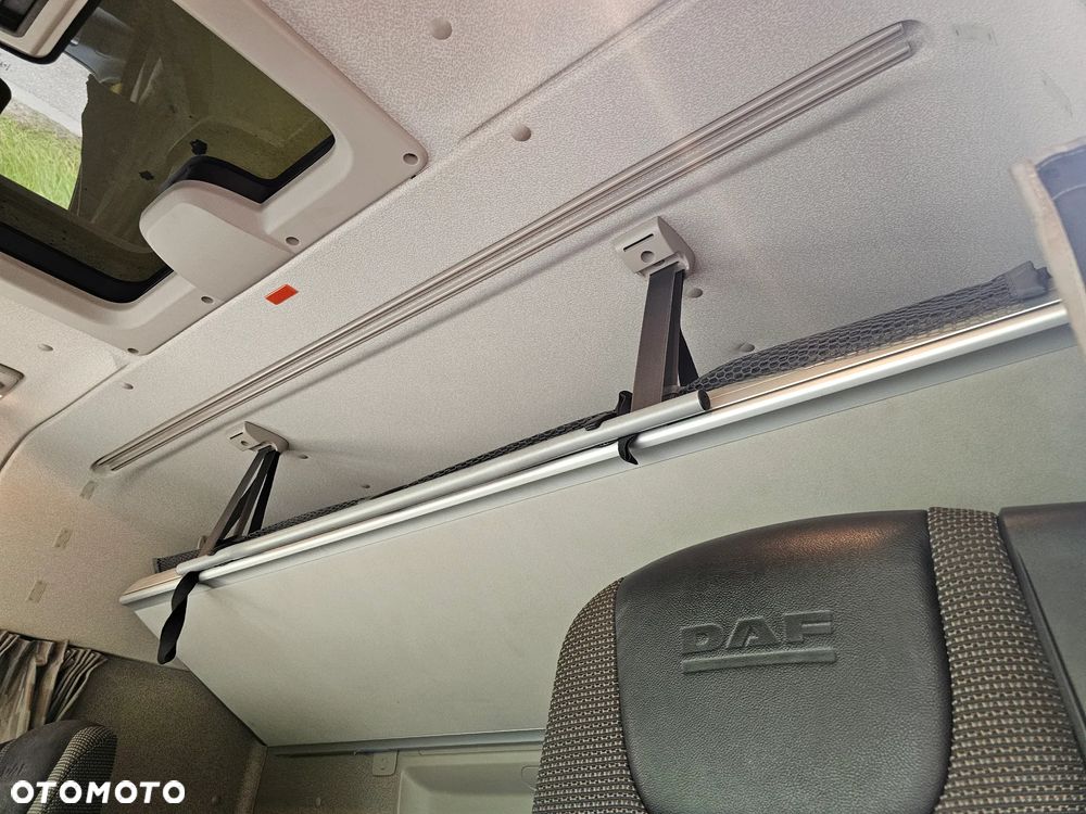 DAF XF  106 , 6X2 , - 9