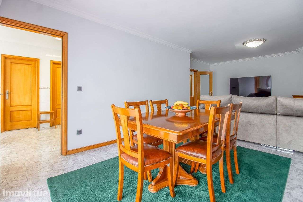 Apartamento T3 no Castêlo da Maia (ISMAI) - Grande imagem: 2/22