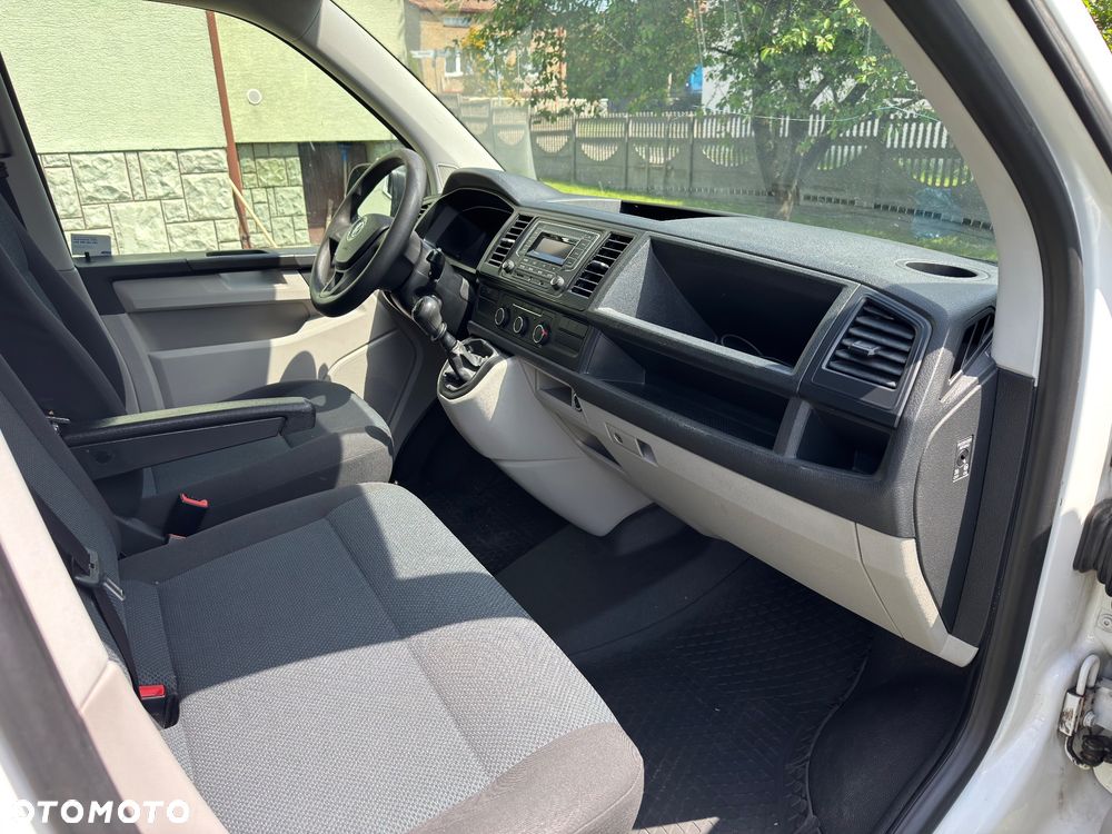 Volkswagen Transporter - 9