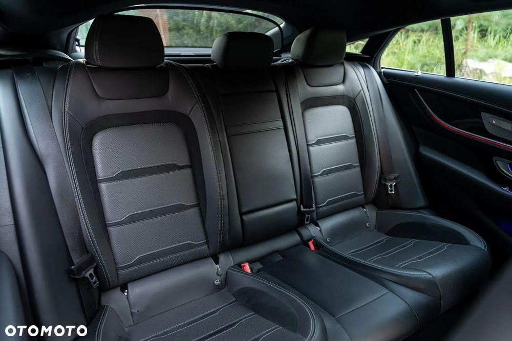 Mercedes-Benz AMG GT 63 4Matic Speedshift MCT 9G - 40