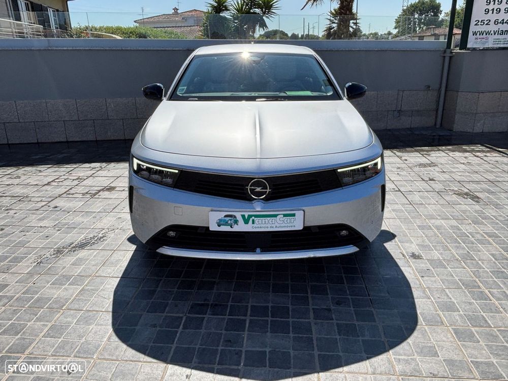 Opel Astra 1.2 T Elegance - 3