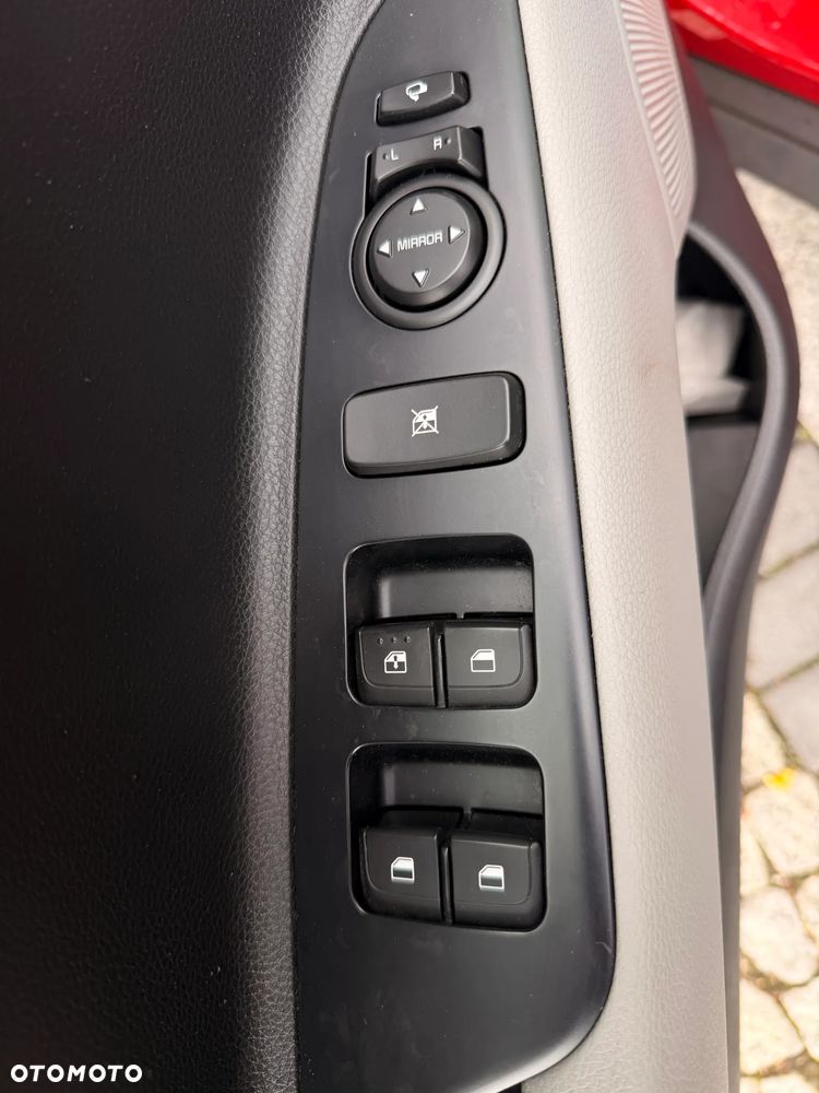 Kia Stonic - 9