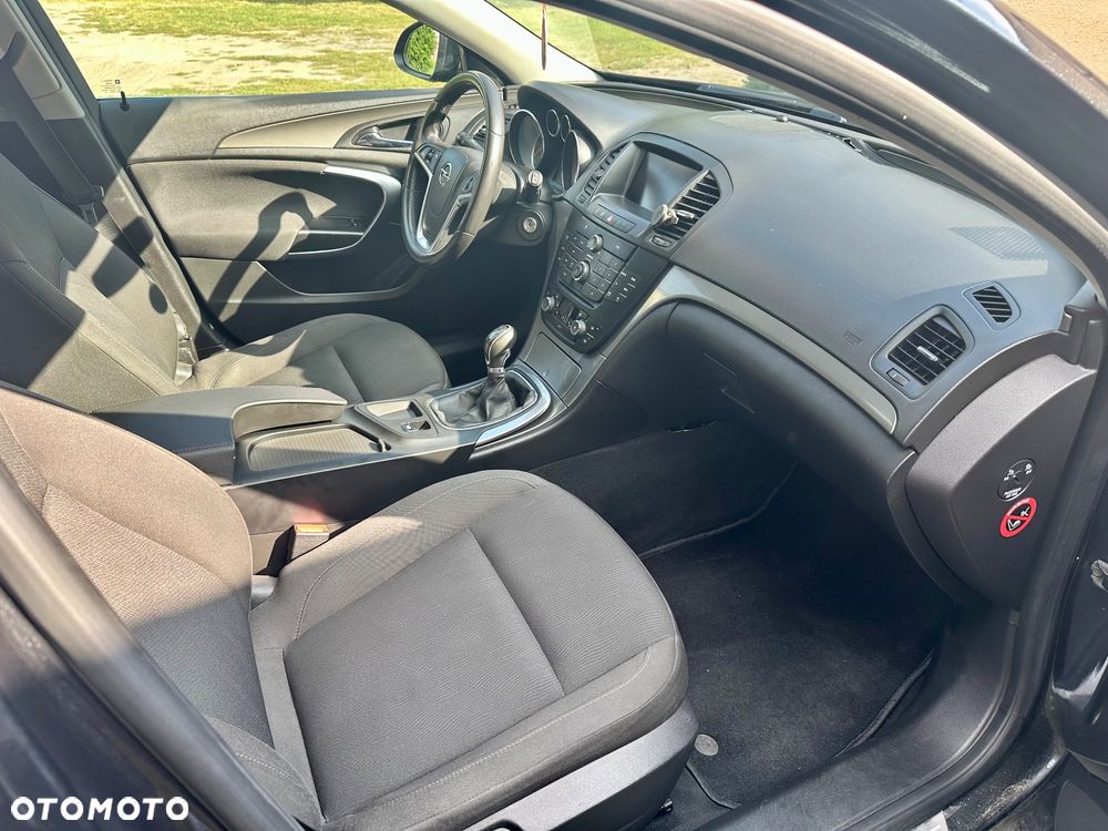 Opel Insignia - 15