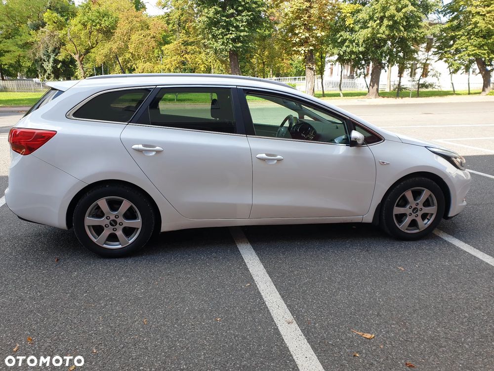 Kia Ceed 1.6 GDI Platinum Edition - 14