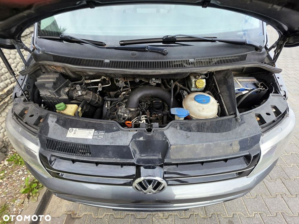 Volkswagen Multivan - 28