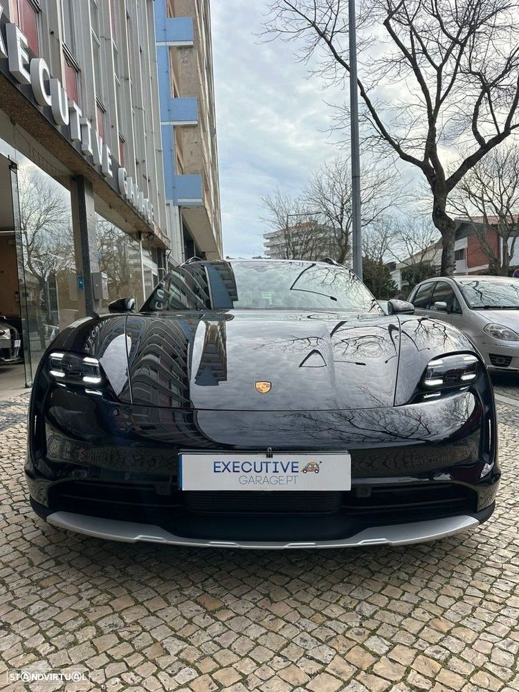 Porsche Taycan Cross Turismo 4S - 2