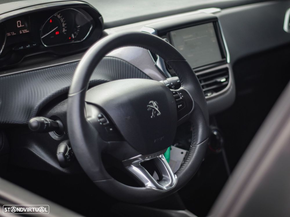 Peugeot 2008 1.2 VTi Active - 17