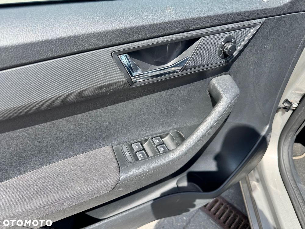 Skoda Fabia 1.0 TSI Cool Edition - 25