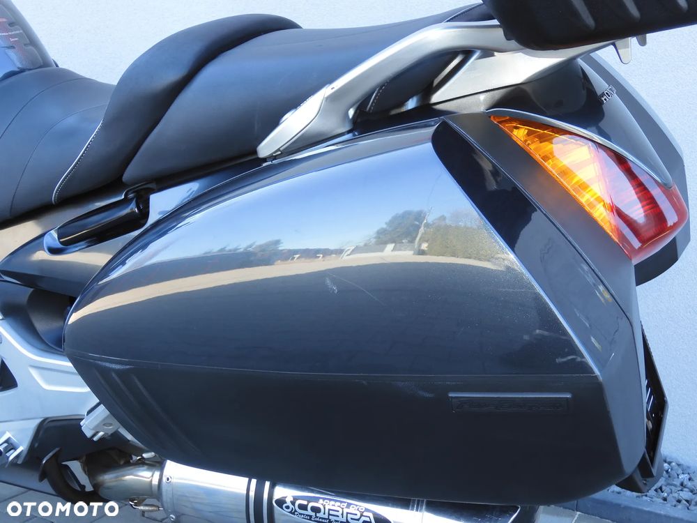 Honda ST - 33