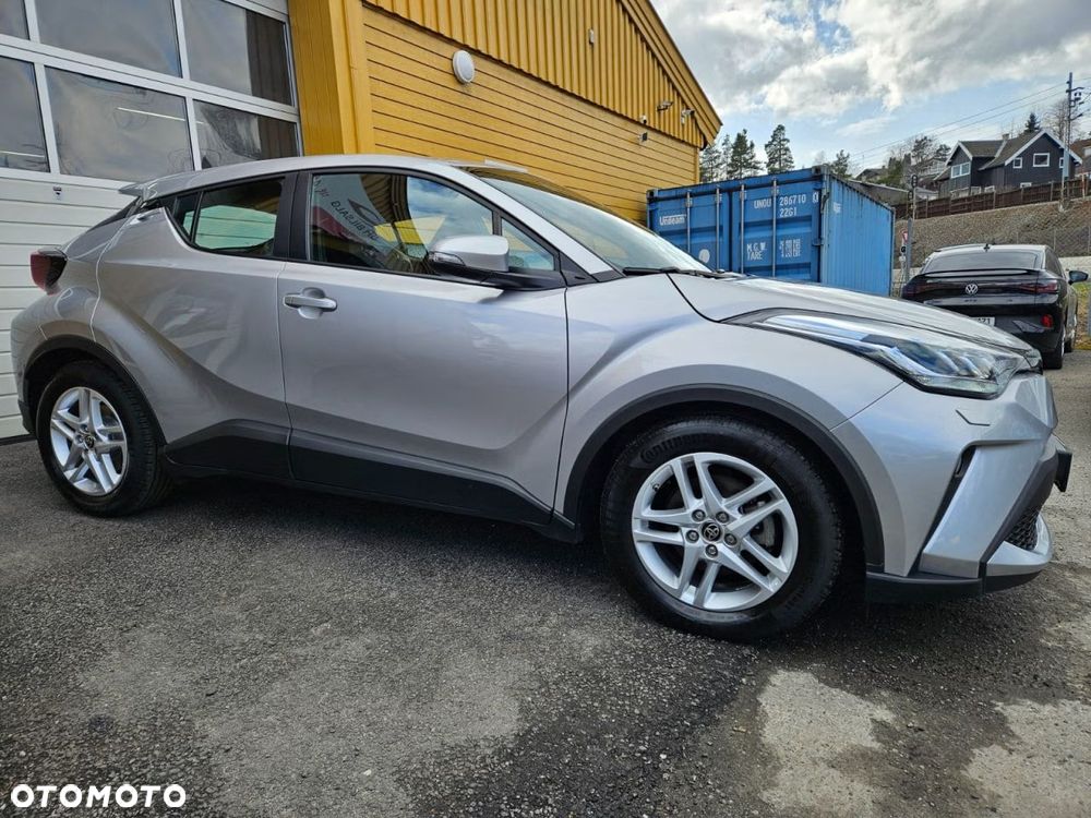 Toyota C-HR 1.8 Hybrid Prestige - 2