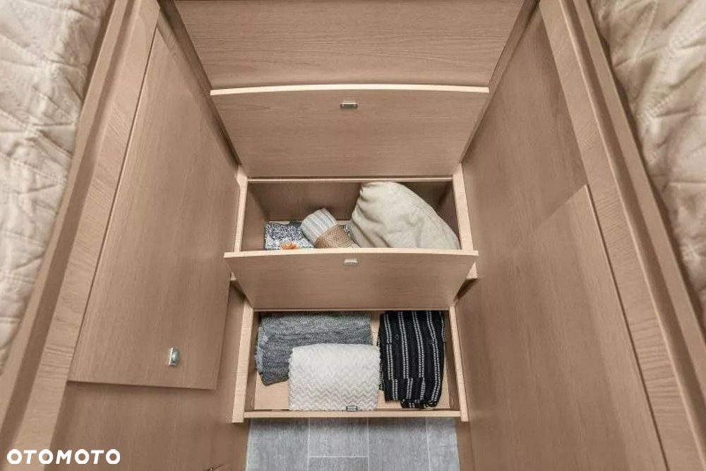 Ford Giottiline Siena 395F - 5 osobowy - 12