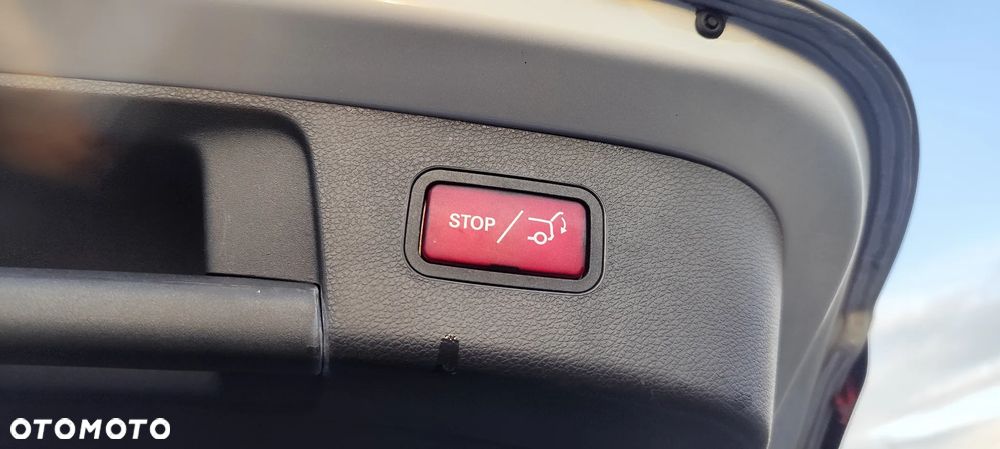 Mercedes-Benz GLA 200 7G-DCT AMG Line - 2