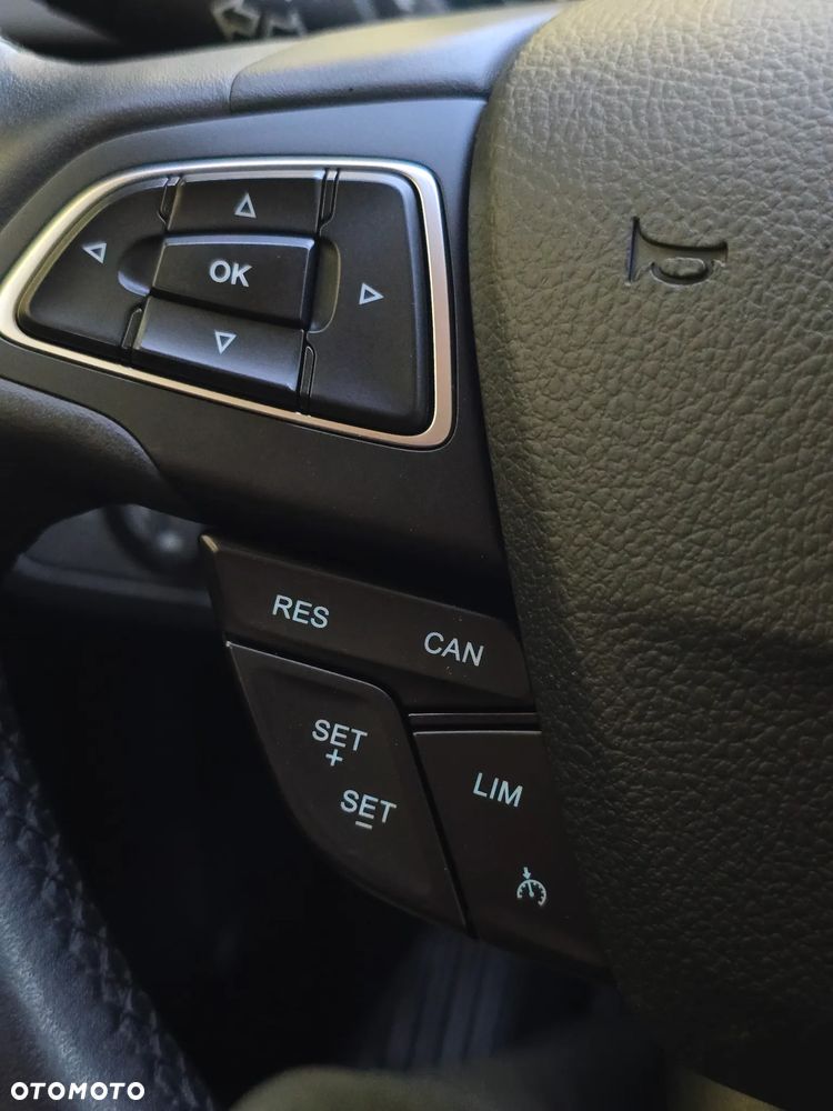 Ford Kuga 1.5 EcoBoost 2x4 Cool & Connect - 32