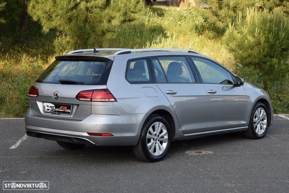VW Golf Variant 1.6 TDi Confortline - 2