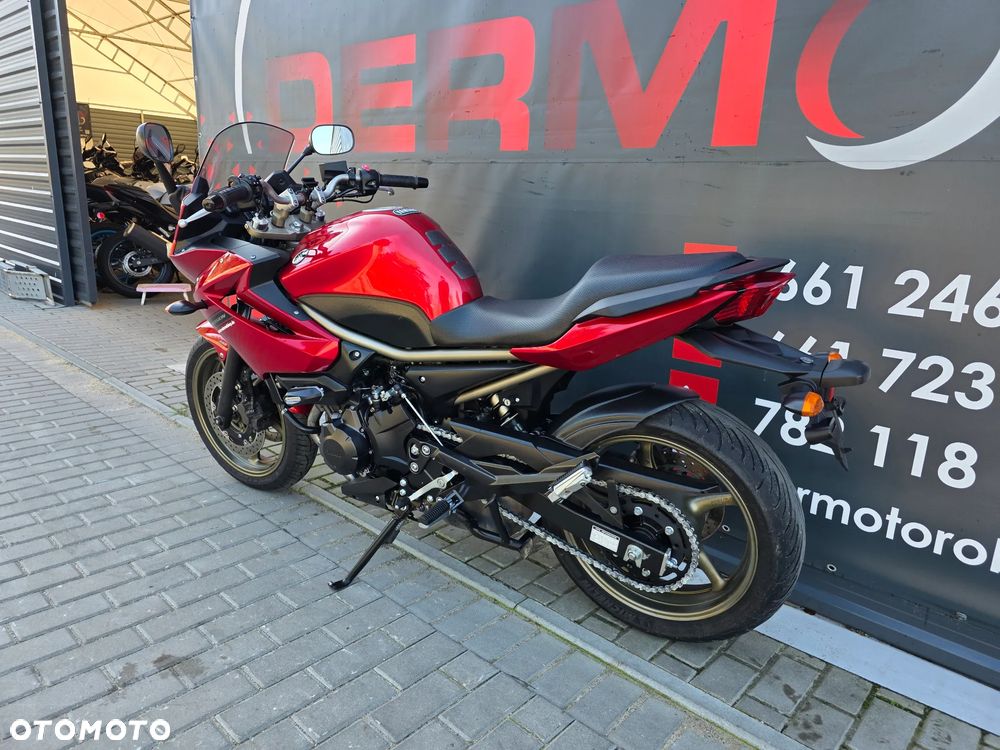 Yamaha XJ - 6