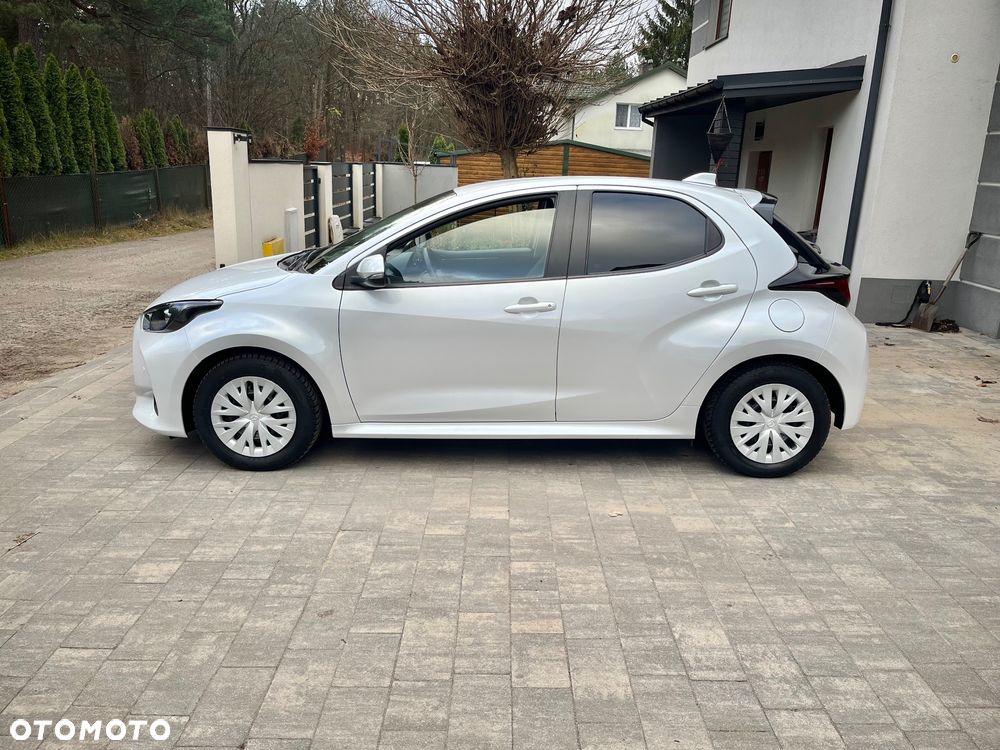 Toyota Yaris Hybrid 1.5 Executive - 3