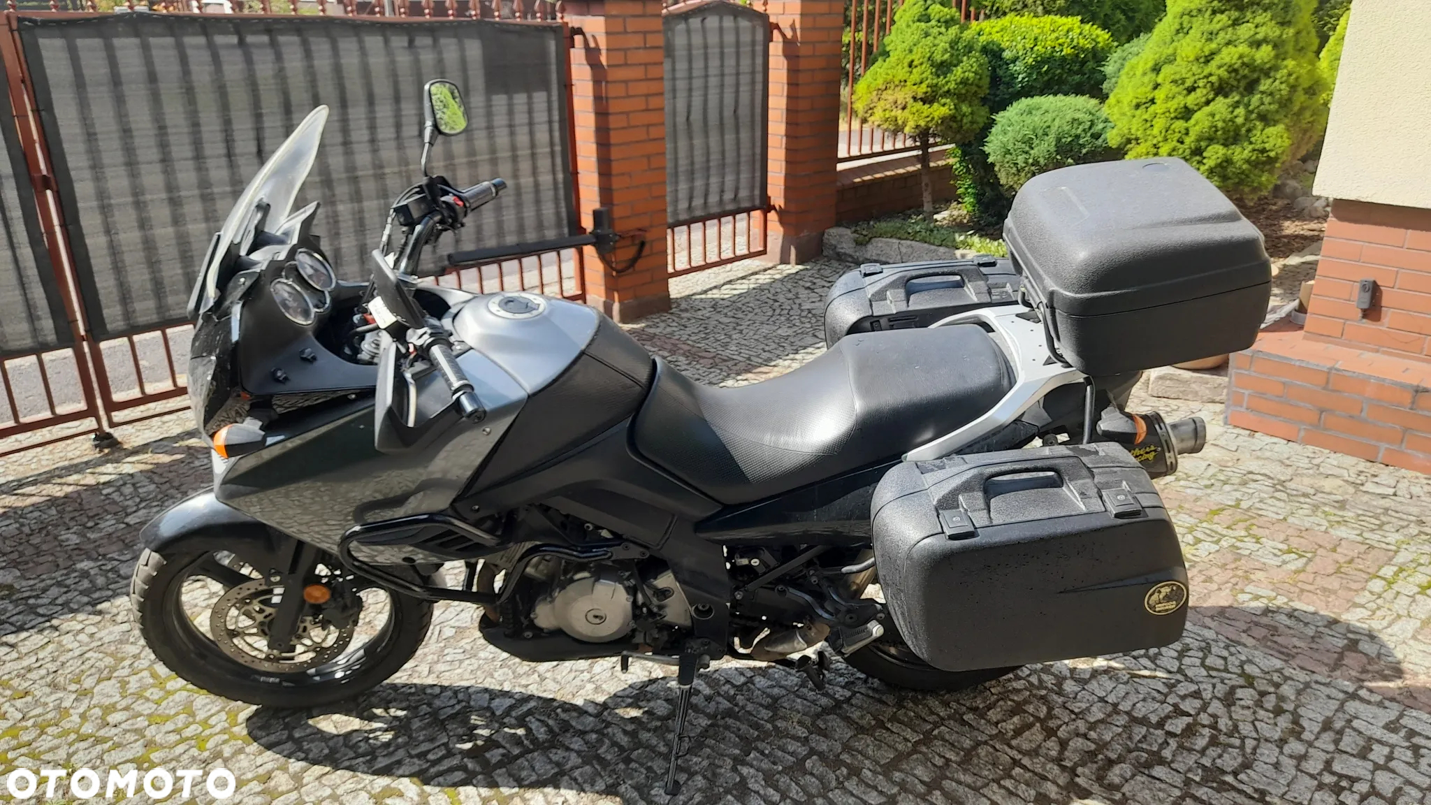 Suzuki V-STROM