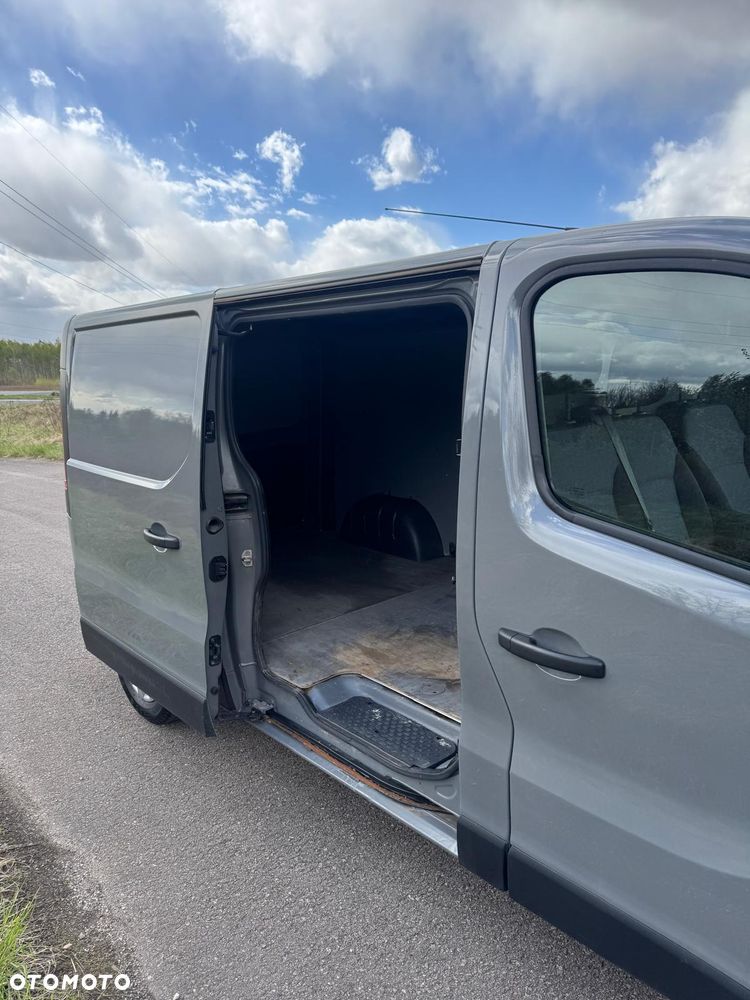 Opel Vivaro - 13