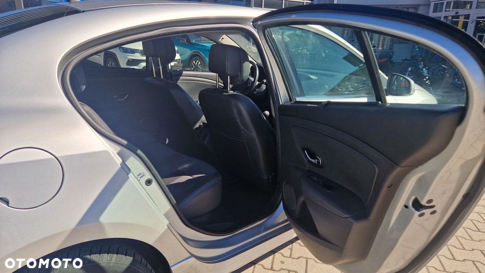 Renault Fluence 2.0 16V Sport Way - 14