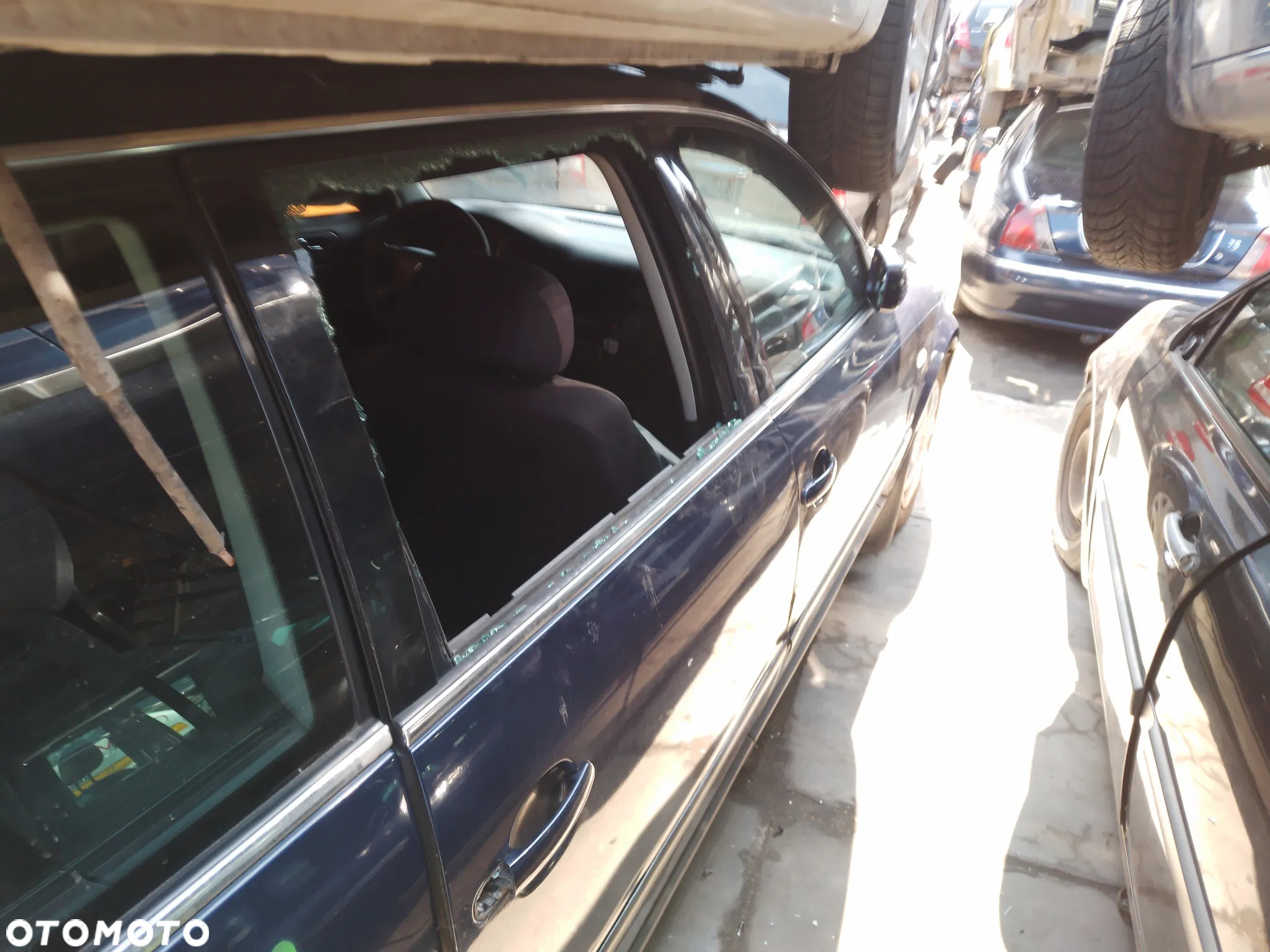 VOLKSWAGEN PASSAT B5 KOMBI 1.8T LIFT 00 - 05 AWT  ZDERZAK PRZÓD  LB5N - 15