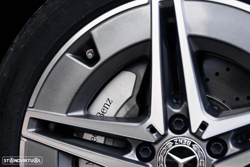 Mercedes-Benz C 300 e AMG Line - 9