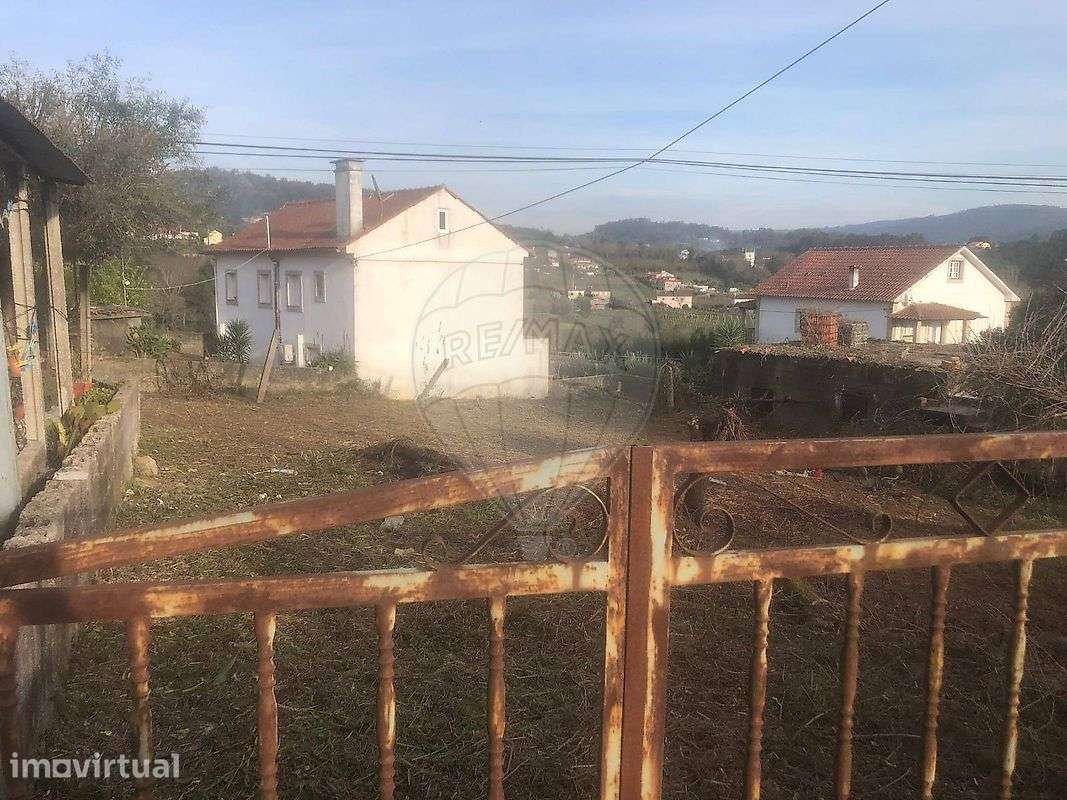 Moradia T1 para venda - Grande imagem: 2/17