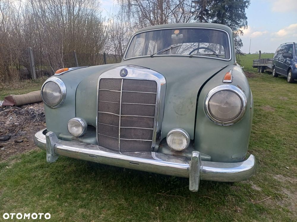 Mercedes-Benz Inny - 1