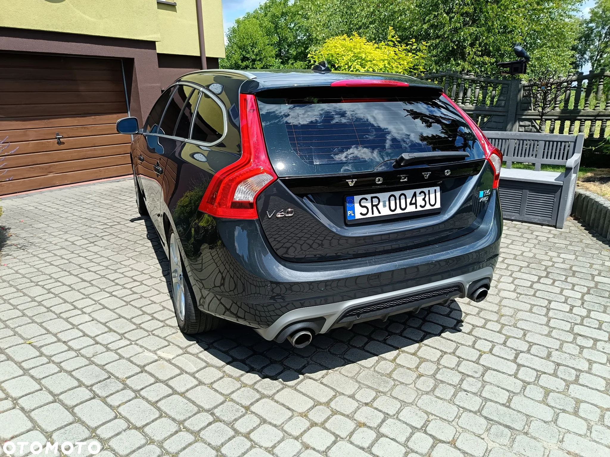 Volvo V60 T6 AWD R-Design Summum - 11