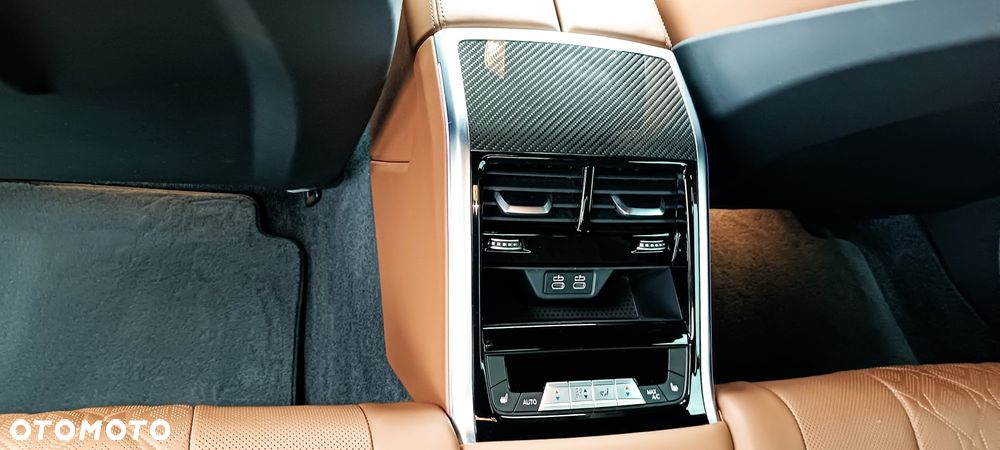 BMW M8 - 17