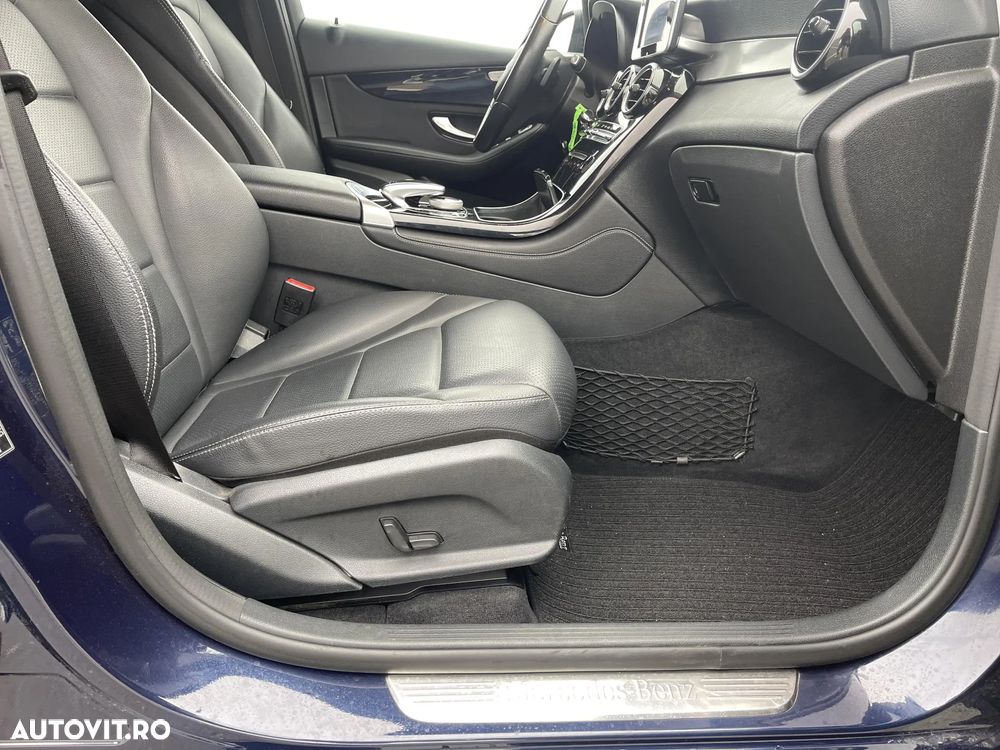 Mercedes-Benz GLC - 23