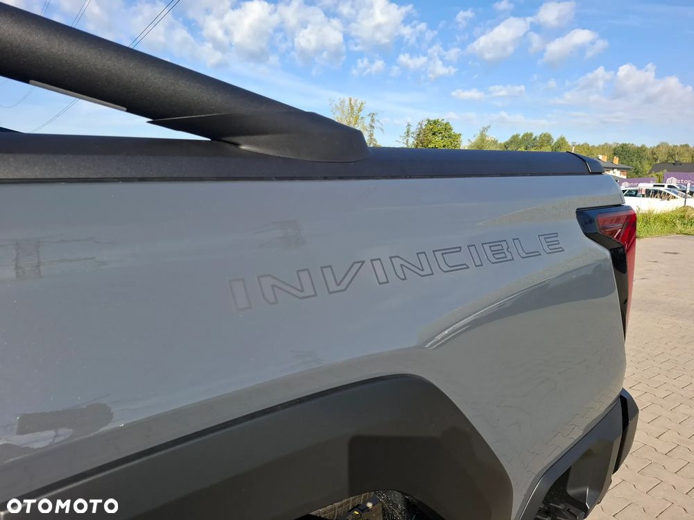 Toyota Hilux 2.8 D-4D mHEV Double Cab Invincible 4x4 - 16
